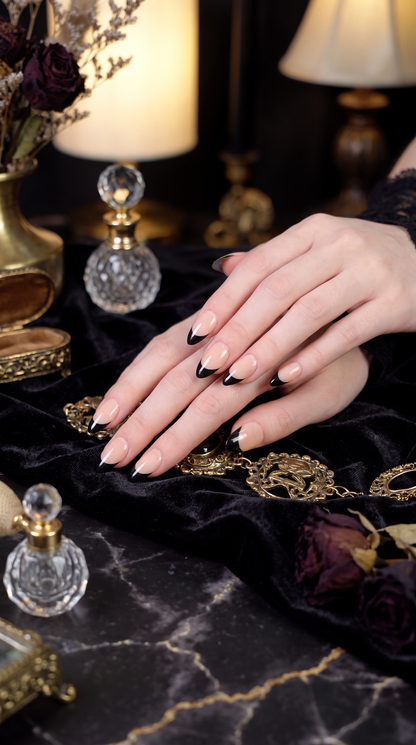 Sagittarius II Press-On Nails Gift Set with Sagittarius Necklace| 30pcs Reusable Black & Nude Zodiac Nail Set