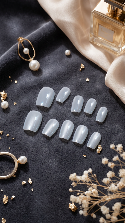 Aurora White Press-On Nails Set | 30pcs – Slay Nails Gift Set