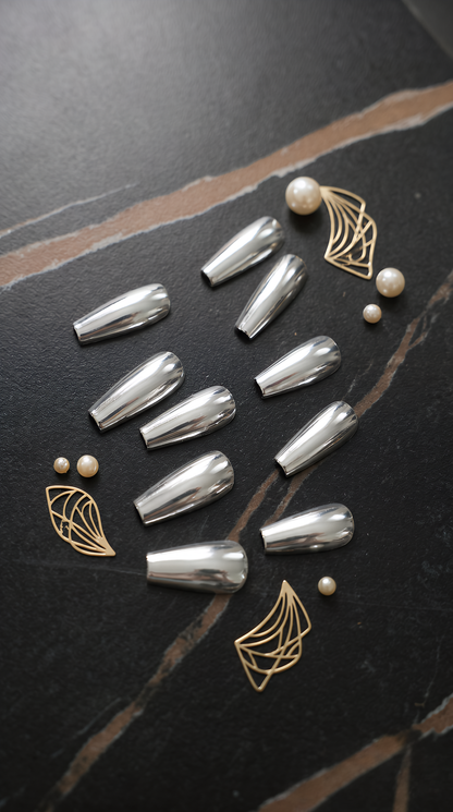 Silver Chrome Press-On Nails | 30pcs Reusable Nail Set