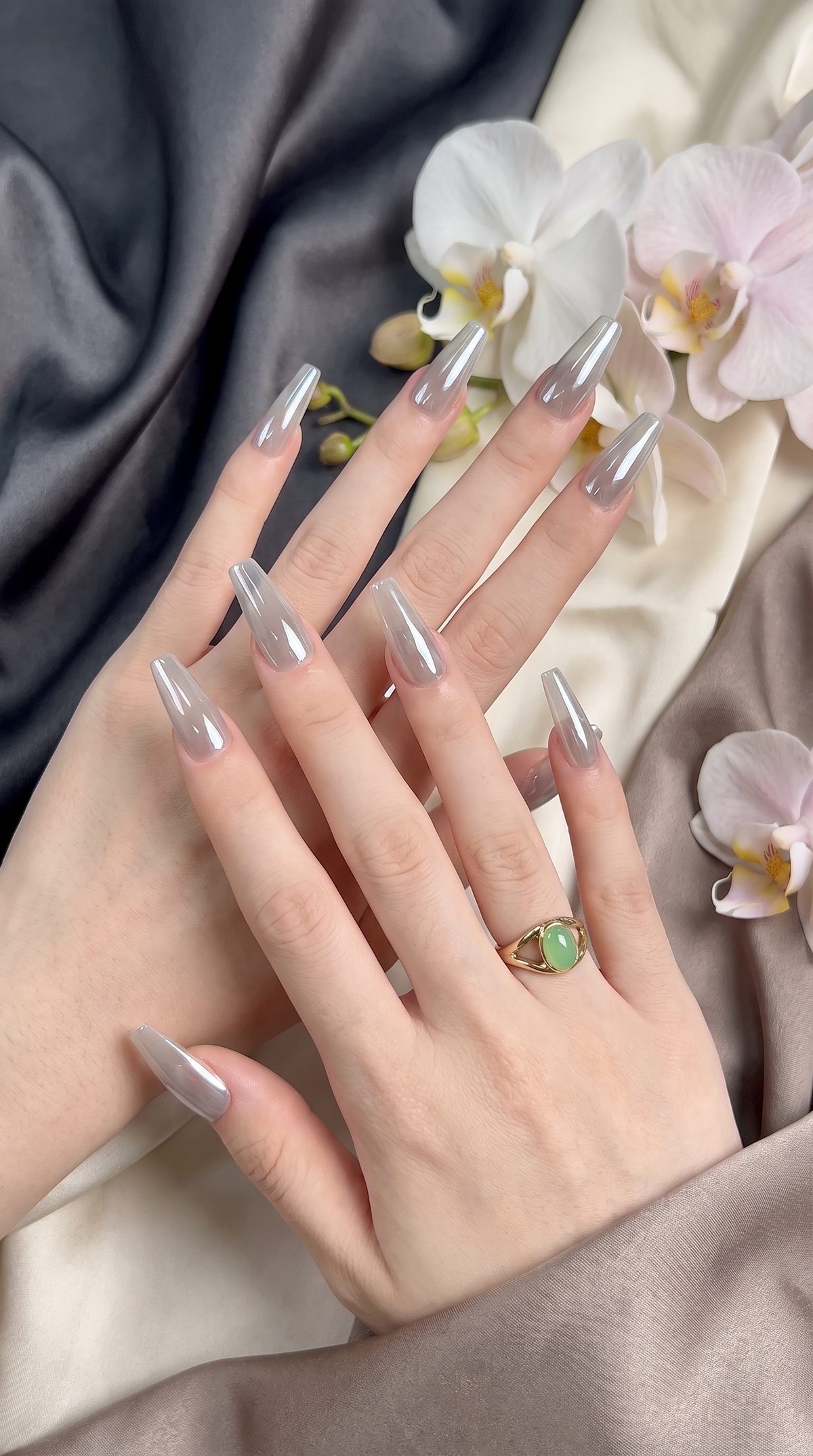 Aurora White Long Press-On Nails Gift Set with Heart Bracelet| 30pcs Reusable Handmade Nail Set