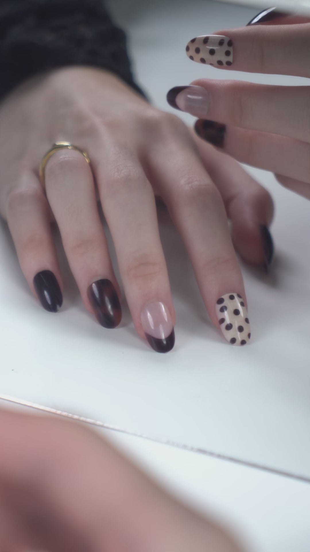 aries-ii-red-cream-press-on-nails
